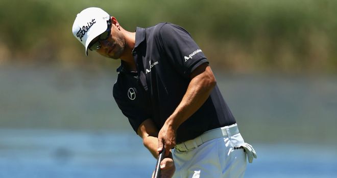 Adam Scott: Shorter putter was just an experiment
