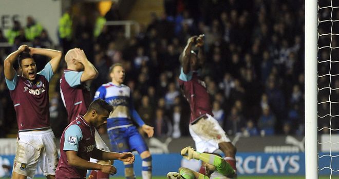 Ricardo Vaz Te: Frustrating miss for West Ham team-mates