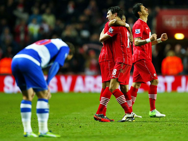 Southampton condemned Reading to another defeat