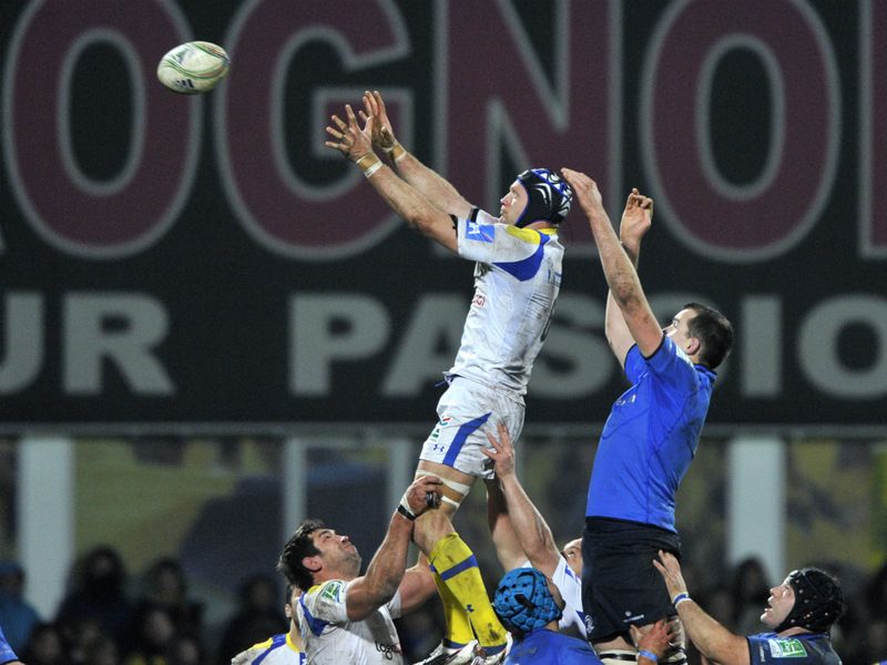 Clermont's Julien Bonnaire secured plenty of lineout ball for the home side, who were going for a 51st straight home win.