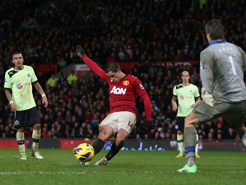 Javier Hernandez finds the net late on to put Man United 4-3 up on Newcastle