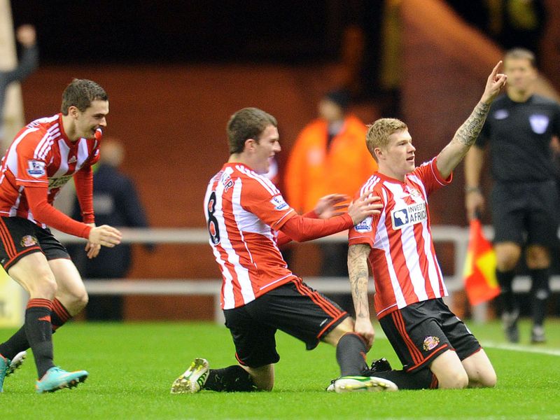 Meanwhile in the night's only Premier League game, James McClean puts Sunderland ahead against Reading