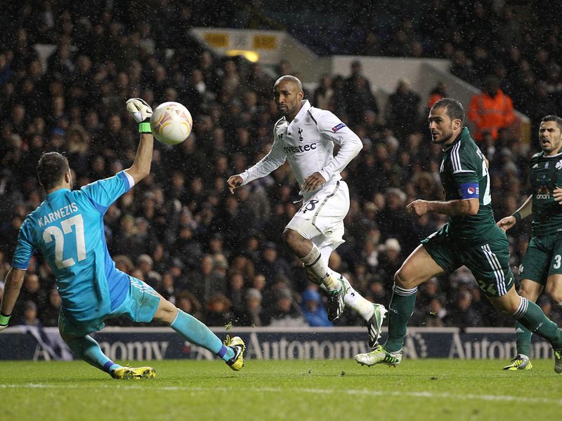 After Clint Dempsey had restored Tottenham's lead, Jermain Defoe chips home a third goal