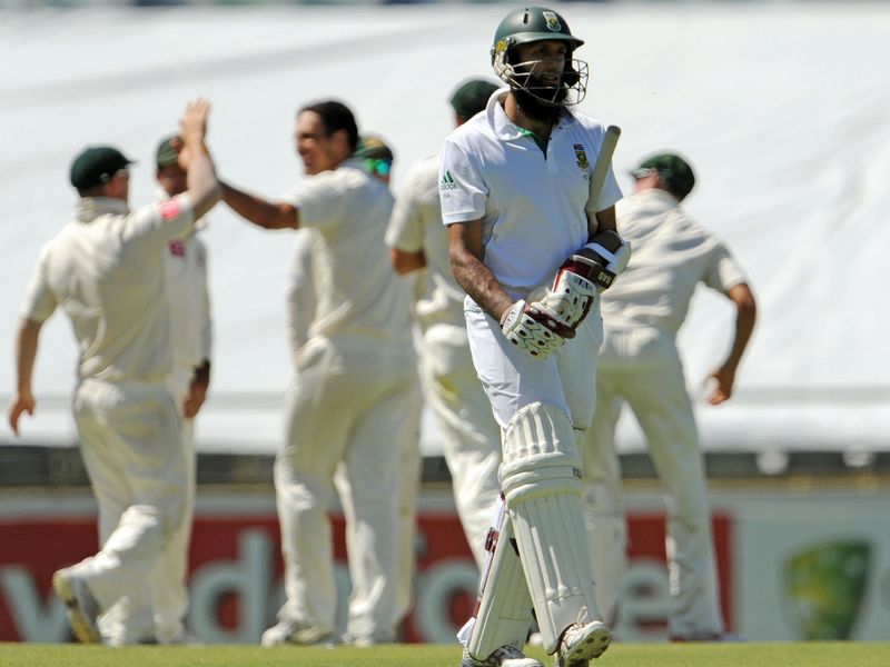 Amla fell to Mitchell Johnson for 196.