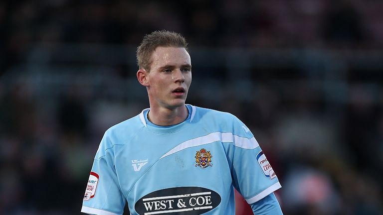 Saunders: Commits to Daggers