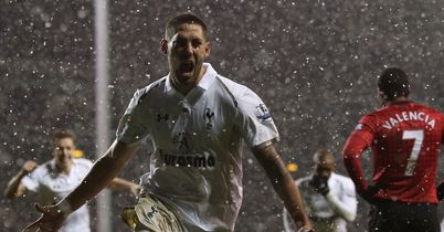 Clint Dempsey celebrates his last-gasp goal as Spurs snatch a 1-1 draw with Manchester United