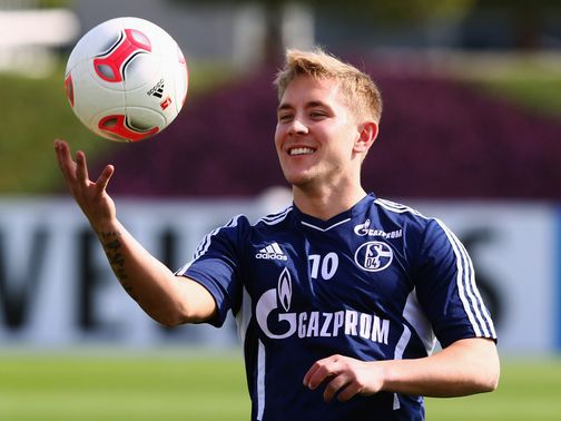 Lewis Holtby: Midfielder feels Tottenham can challenge for the title