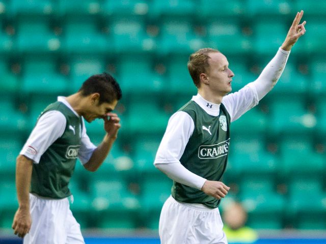 Leigh Griffiths celebrates scoring for Hibernian