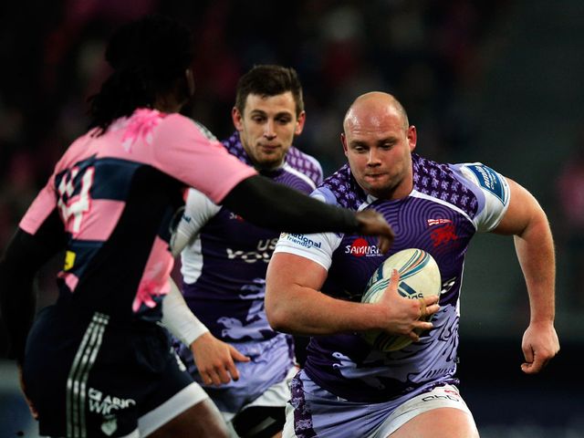 Paul Sackey tries to stop Billy Moss