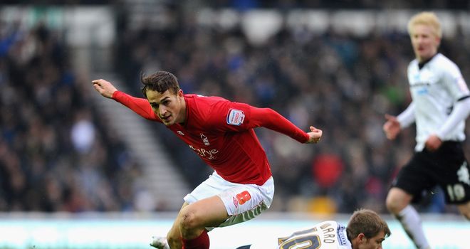 Chris Cohen (l): Tangles with Jamie Ward