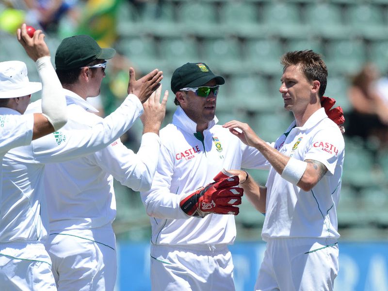 Steyn took five wickets for 17 runs as the Kiwis were all out for 121 before lunch.