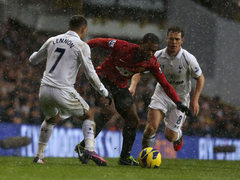 Patrice Evra, Aaron Lennon and Scott Parker locked horns, with both sides determined to pick up a positive result.