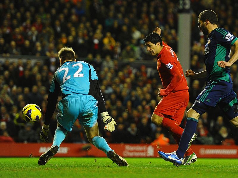 Suarez nets his second and Liverpool's third as they win 3-0