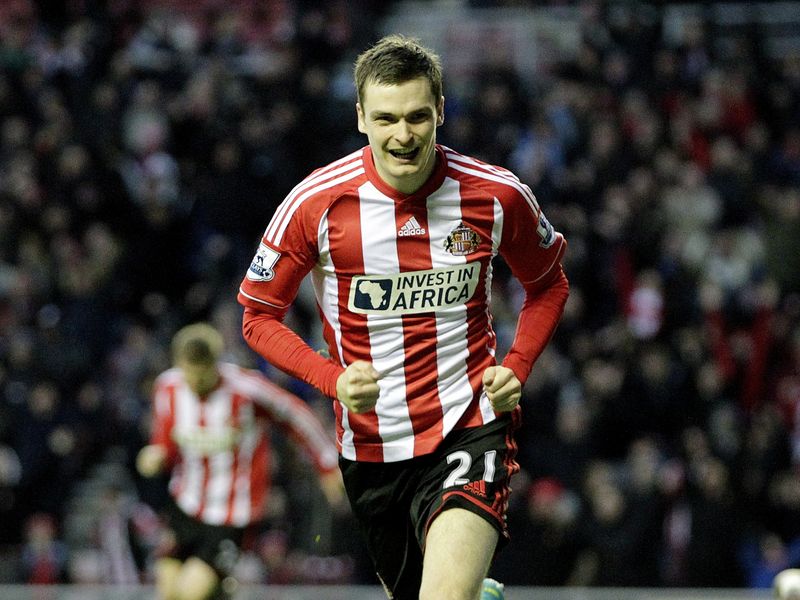 Adam Johnson doubles Sunderland's advantage over the Hammers shortly after the interval