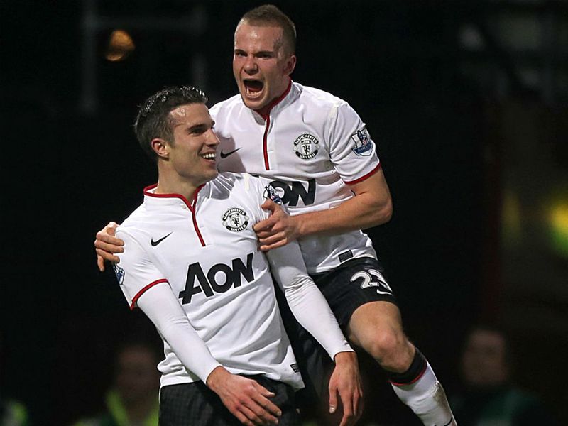 Second-half substitute Robin van Persie's stunning goal in the 90th minute levels the score at 2-2 and forces a replay.