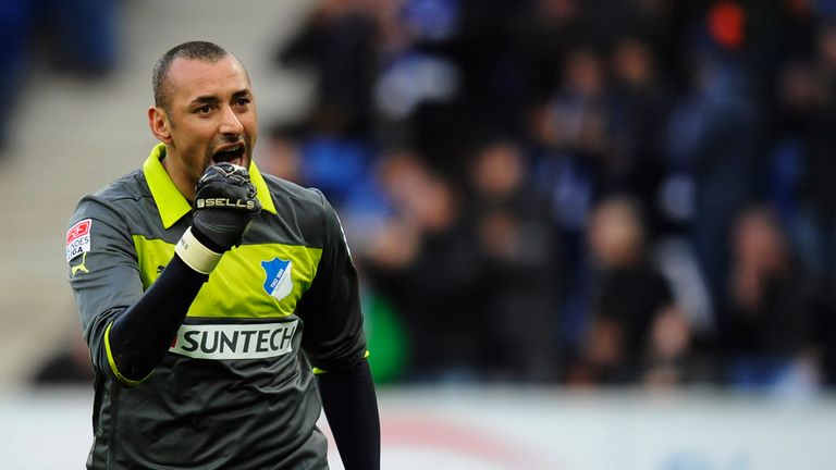 Heurelho Gomes: Goalkeeper laid low with broken hand