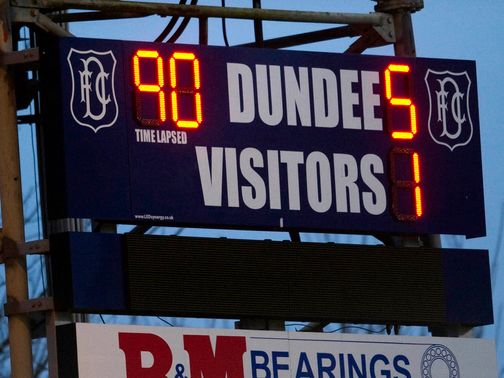 Dundee: 5-1 victors over Morton