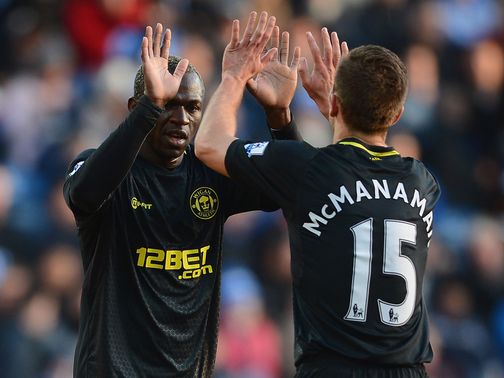 Arouna Kone made it 2-0 before the break.&nbsp;