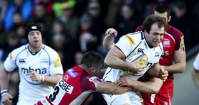 Henry Thomas makes some hard yards for Sale