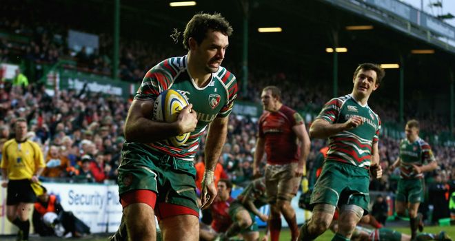 Niall Morris races in to score for Leicester Tigers