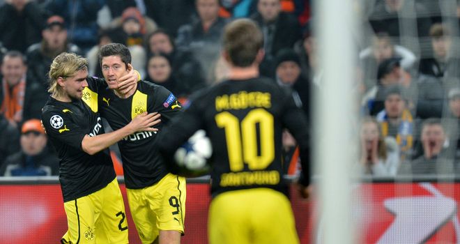 Robert Lewandowski: Celebrates his goal