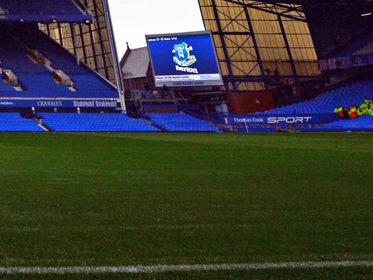 Everton have sent Hammer on loan to Stockport