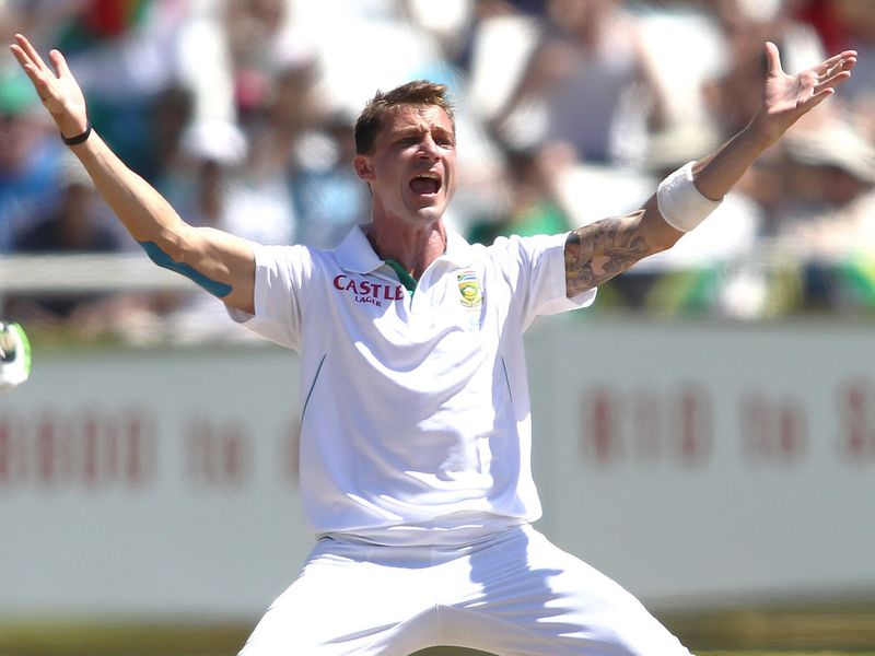 Dale Steyn trapped Mohammad Hafeez in front with the first ball of the innings.