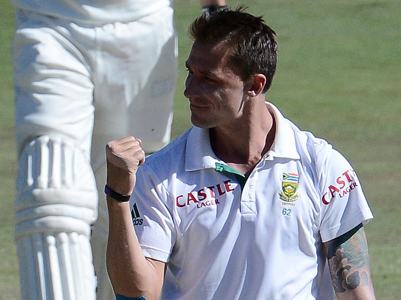 Dale Steyn was lucky to get a wicket amidst the Abbott Show, removing Asad Shafiq.