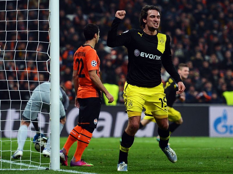 But Mats Hummels' late goal gives Borussia Dortmund a 2-2 draw