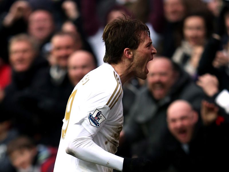 Michu nets his second of the game as Swansea go on to thrash QPR 4-1