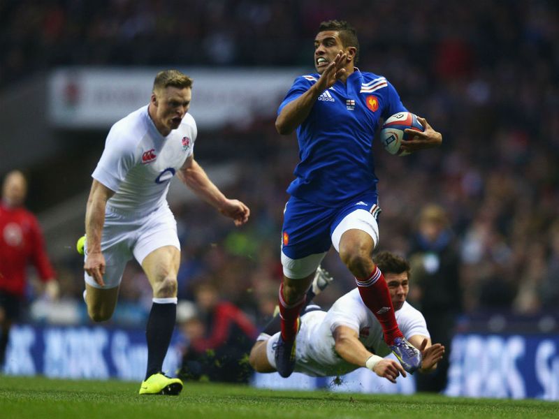 ... and surges clear to score the only try of the first half