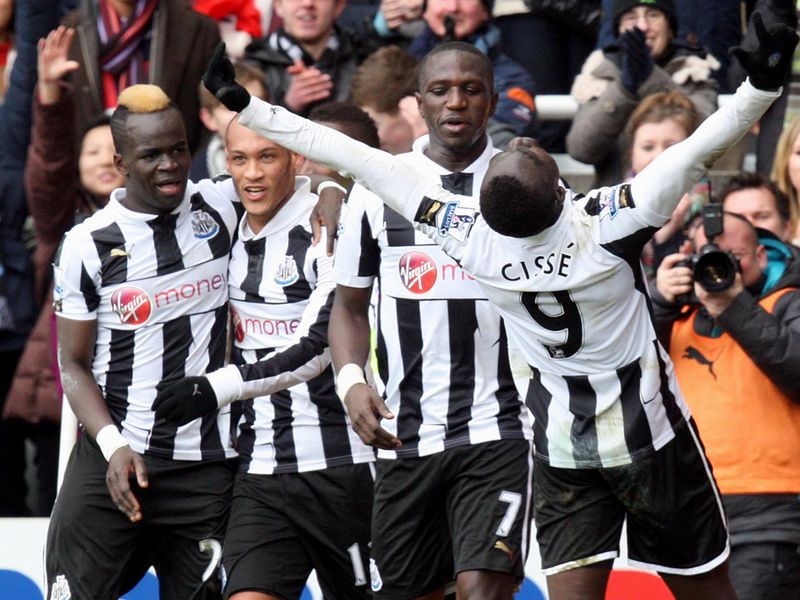 Newcastle add another goal through Papiss Cisse to take control of the encounter.