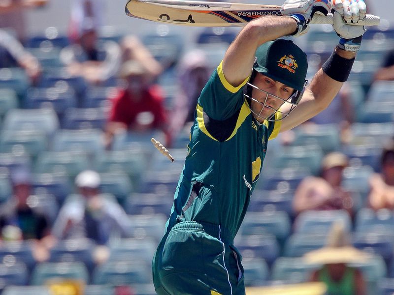 Glenn Maxwell's indecision saw him bowled.
