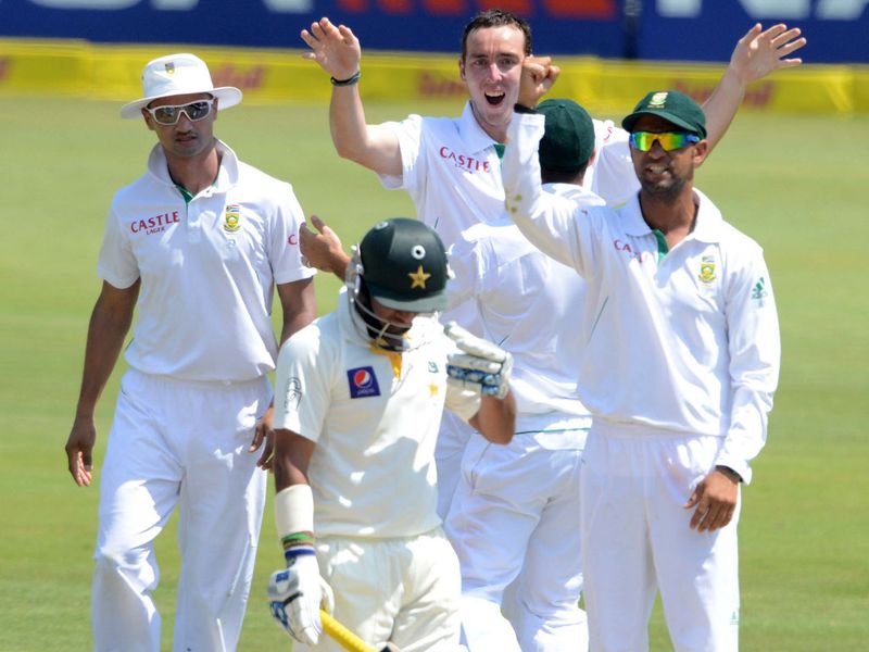 Kyle Abbott removed Farhat early in the second session.