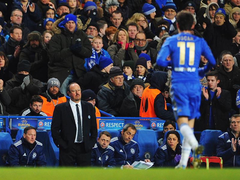 Rafa Benitez's decision to substitute Chelsea's Oscar was met with boos from some of the home crowd.