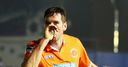 Quartet eye up Broadfoot move