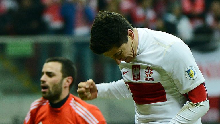 Robert Lewandowski: Hit brace