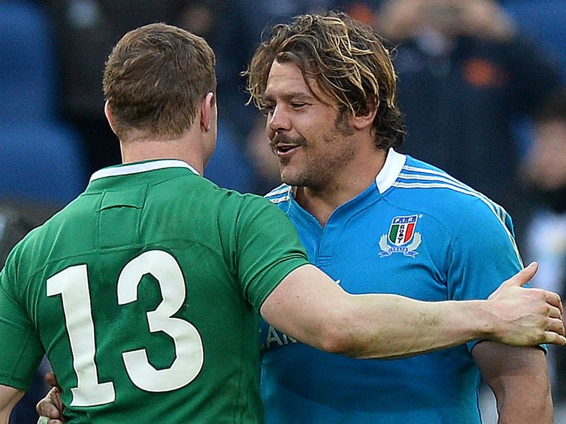 Good sportmanship: Andrea Lo Cicero is congratulated by Brian O'Driscoll after the game