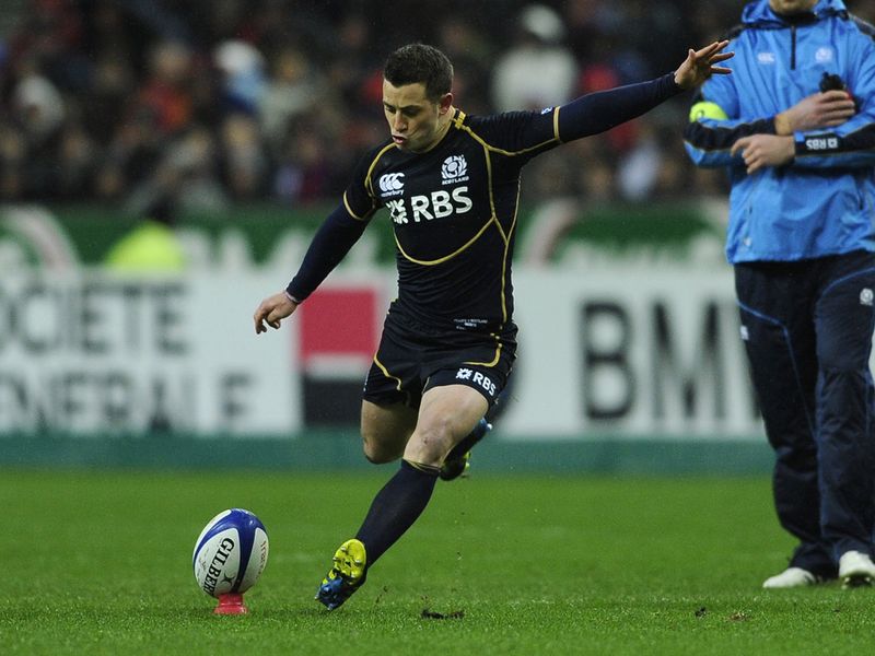 Three points: Greig Laidlaw gives the visitors an early lead