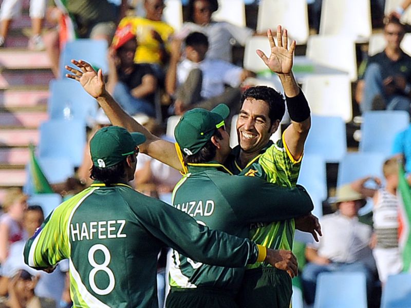Umar Gul's five-for sealed a 95-run win for Pakistan.