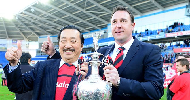 Tan: should he leave Mackay alone to get on with his job?