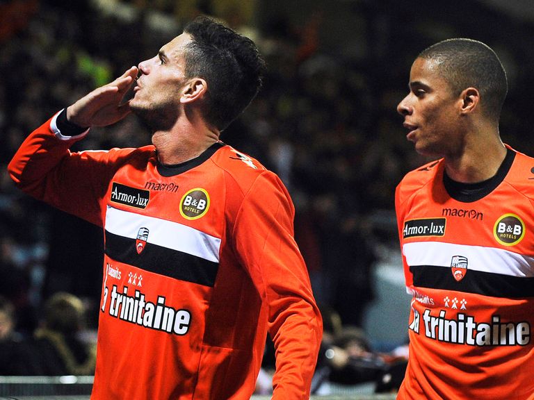 Jeremie Aliadiere: Not yet featured in pre-season