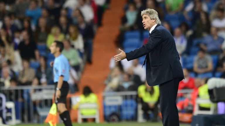 Manuel Pellegrini: Malaga coach denies a deal to go to Manchester City
