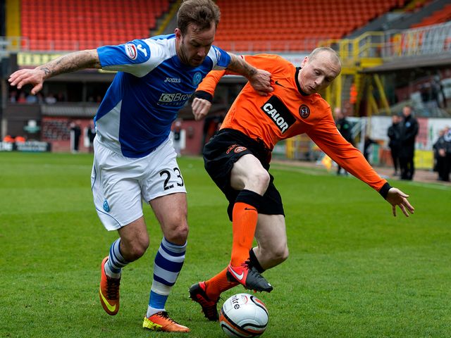 Rowan Vine and Willo Flood tangle