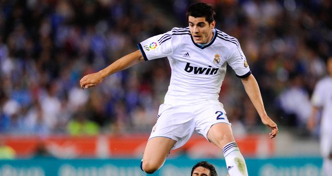 Alvaro Morata tries to evade the home defence
