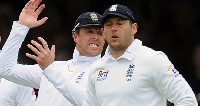 Graeme Swann and Tim Bresnan brought back for England