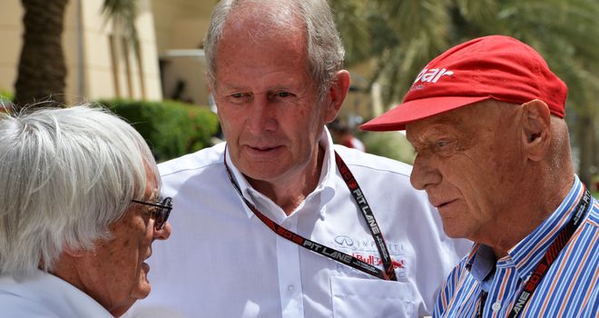 Helmut Marko (centre): test worth a second-per-lap
