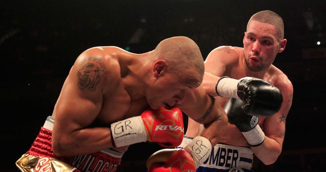 Tony Bellew defeats Isaac Chilemba on points in rematch (pic by Lawrence Lustig)