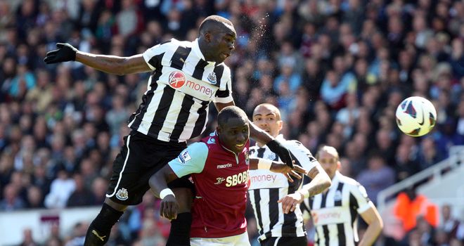 Cheick Tiote: Beats Mohamed Diame in the air
