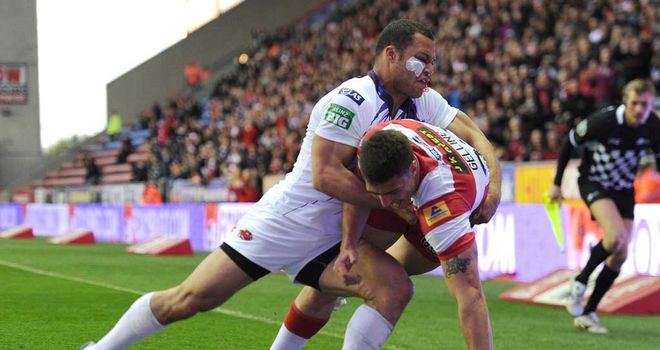 Anthony Gelling touches down for Wigan against Salford
